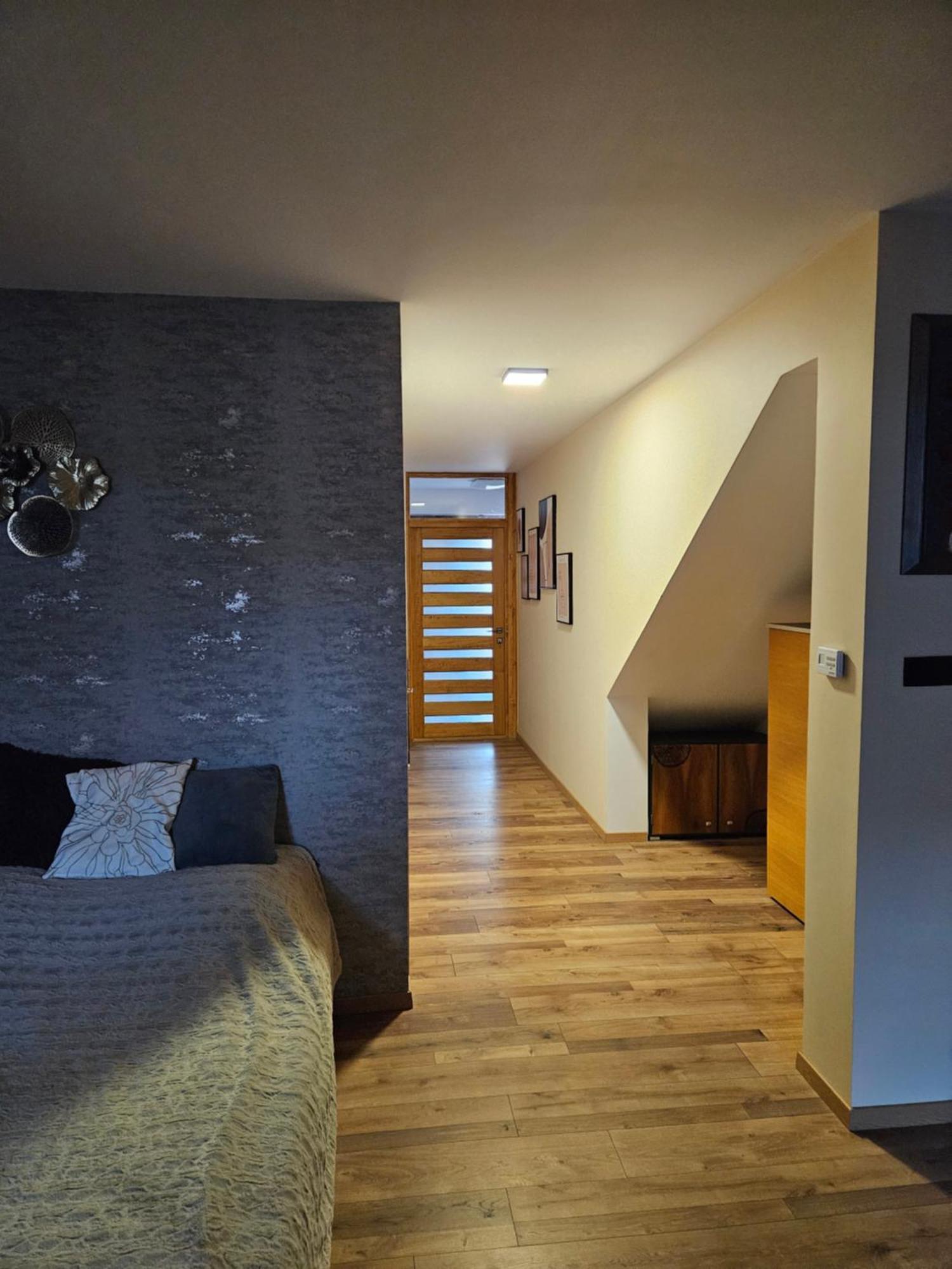 Toelgyes Apartmanhaz Szeged Buitenkant foto
