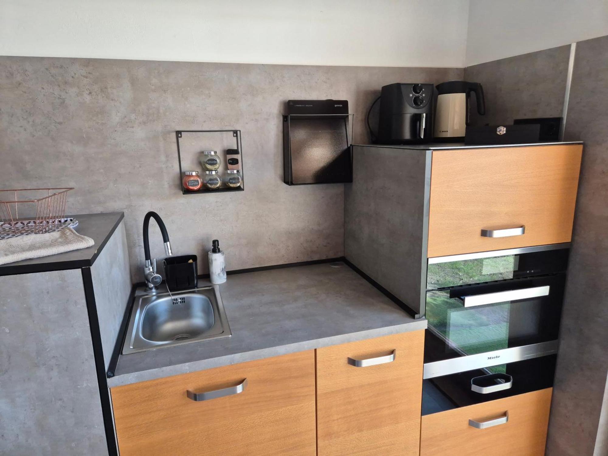 Toelgyes Apartmanhaz Szeged Buitenkant foto